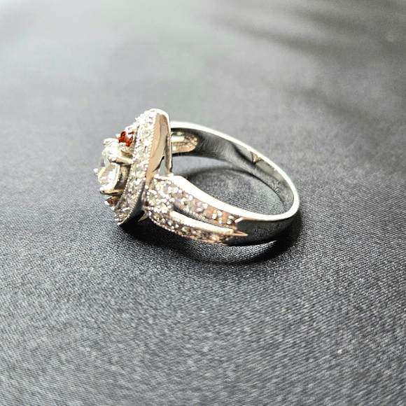 Faux diamond and citrine ring. Silver plate, size 9. - Picture 4 of 11